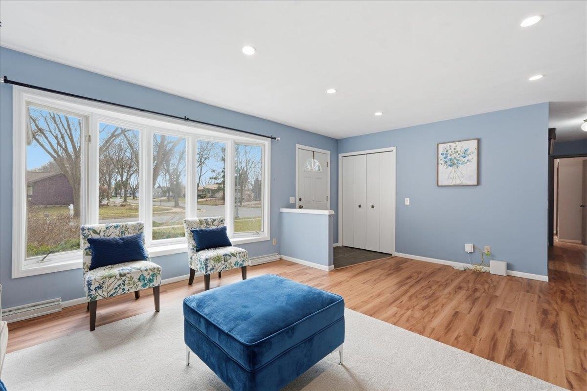 126 Merryturn Road Madison, WI 53714 - Photo 6 of 48