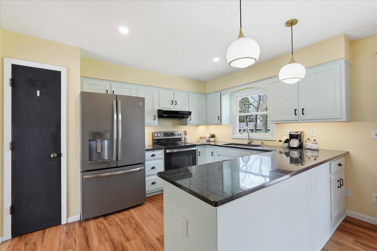 126 Merryturn Road Madison, WI 53714 - Photo 8 of 48