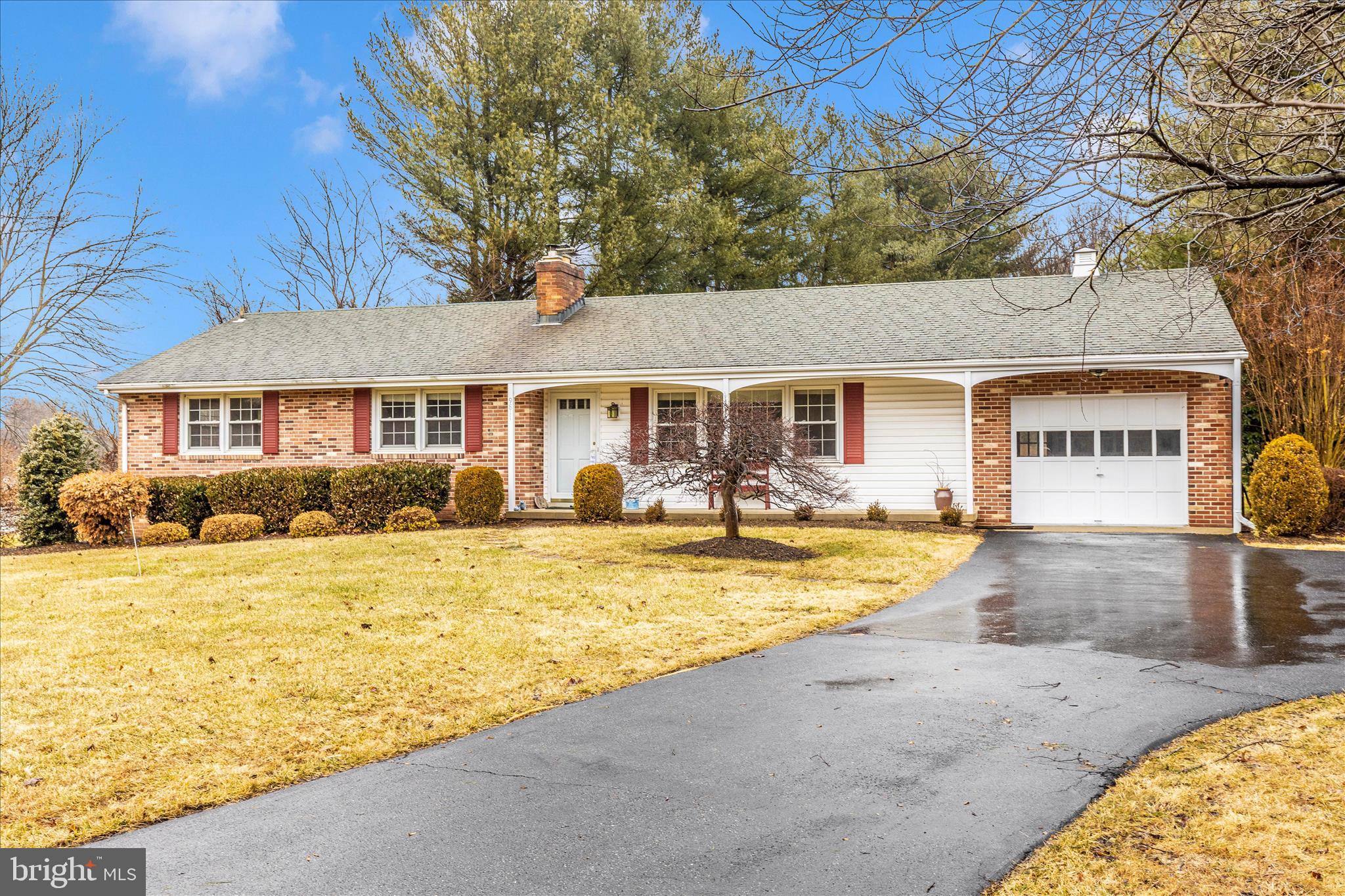 9811 Watkins Road Gaithersburg, MD 20882 - Photo 40 of 54 a view of a house with pool and a yard
