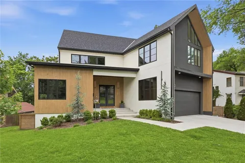 $1,800,000 | 5330 Oak Street, Kansas City, MO 64112