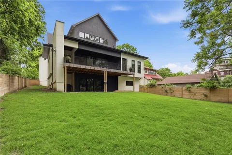 $1,800,000 | 5330 Oak Street, Kansas City, MO 64112