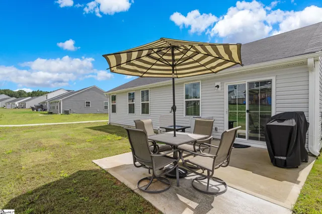 $229,900 | 124 Highland Sta Drive, Clinton, SC 29325