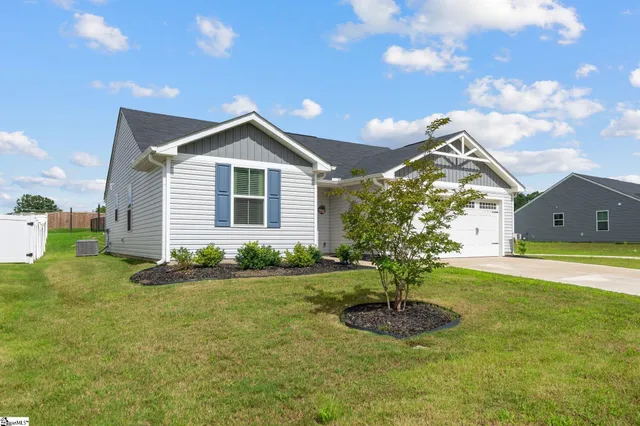 $229,900 | 124 Highland Sta Drive, Clinton, SC 29325