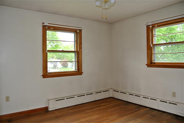 59 Front Street Clinton, MA 01510 - Photo 11 of 18