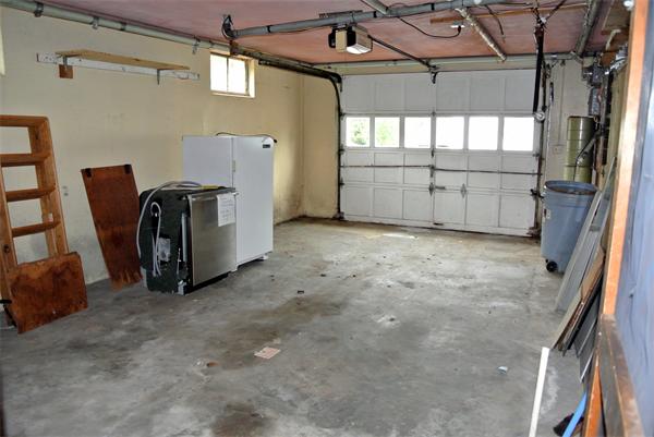 59 Front Street Clinton, MA 01510 - Photo 14 of 18