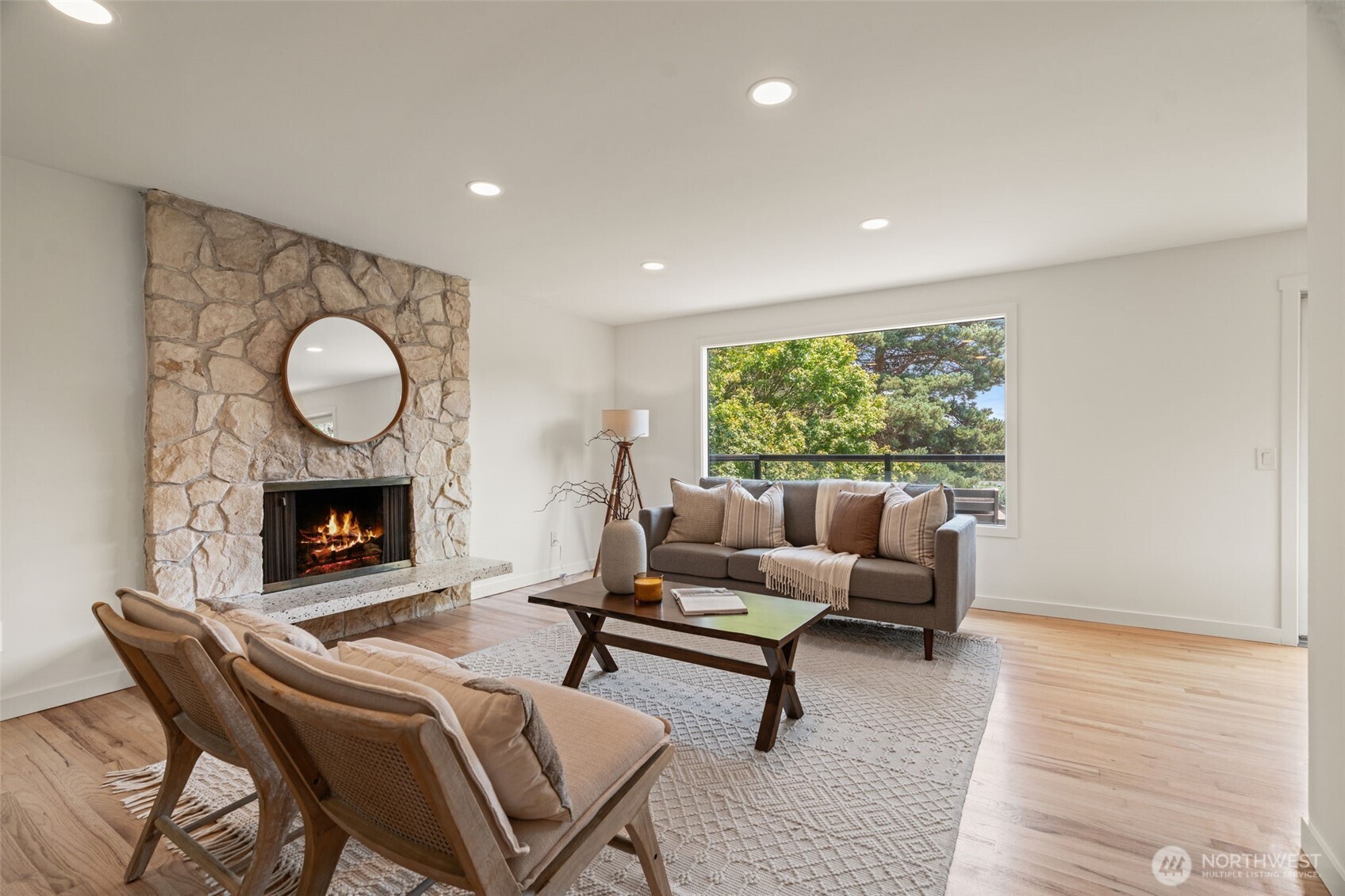8456 6th Avenue Southwest Seattle, WA 98106 - Photo 11 of 25 Gallery Image 11