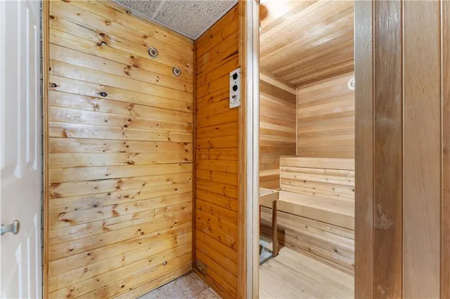 $3,700 | 1274 Folkstone Drive, Pittsburgh, PA 15243