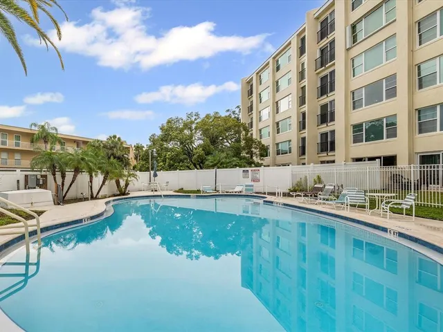 $225,000 | 225 Country Club Drive, Unit 1211, Largo, FL 33771