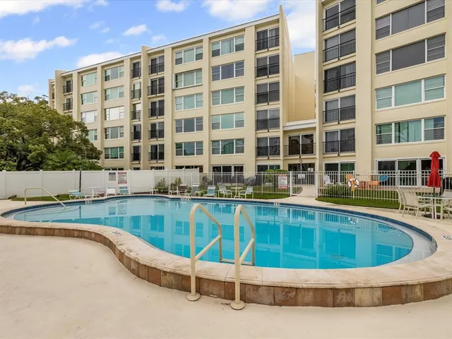 $225,000 | 225 Country Club Drive, Unit 1211, Largo, FL 33771