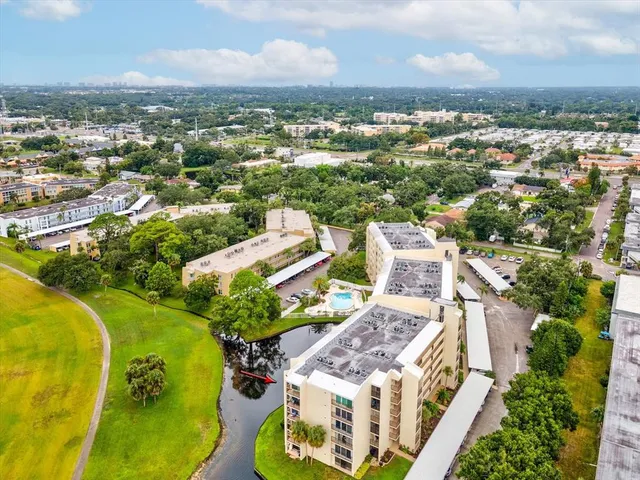 $225,000 | 225 Country Club Drive, Unit 1211, Largo, FL 33771