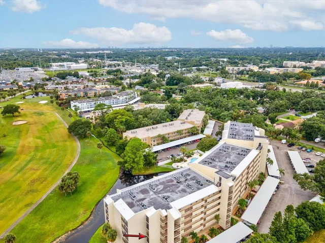 $225,000 | 225 Country Club Drive, Unit 1211, Largo, FL 33771