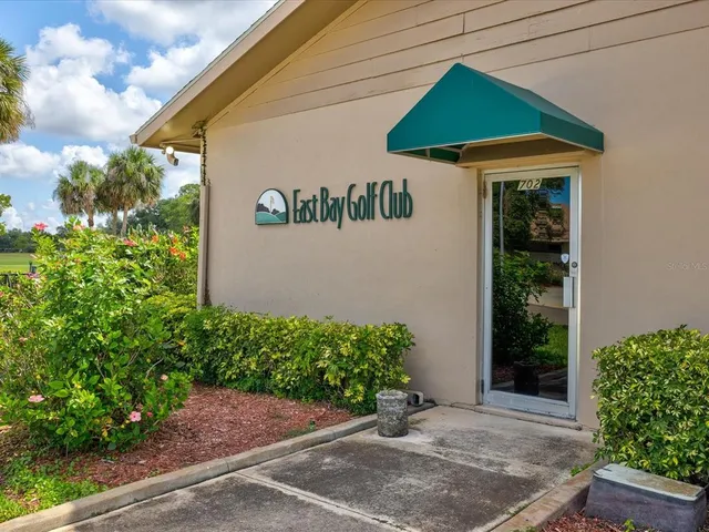 $225,000 | 225 Country Club Drive, Unit 1211, Largo, FL 33771