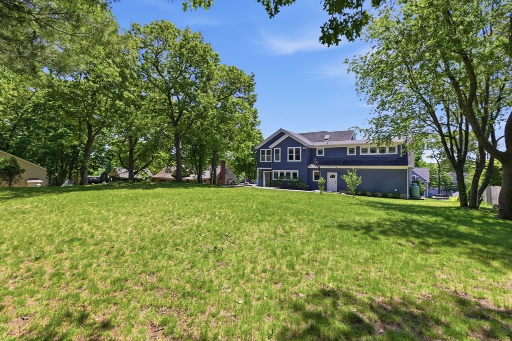 15 George Street Reading, MA 01867 - Photo 3 of 41