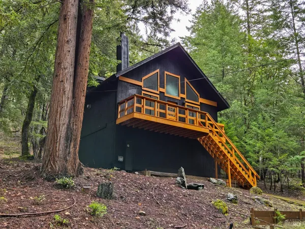 $329,900 | 1946 Lupine Way, Willits, CA 95490