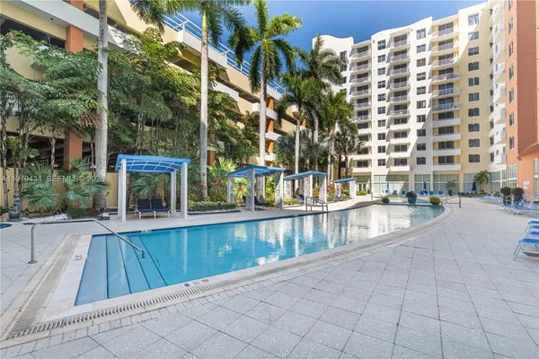 $2,995 | 2775 Northeast 187th Street, Unit 625, Aventura, FL 33180
