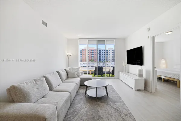 $2,995 | 2775 Northeast 187th Street, Unit 625, Aventura, FL 33180