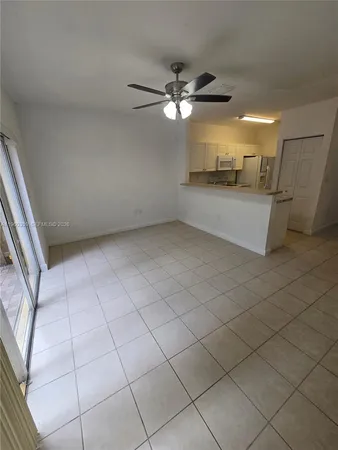 $1,900 | 1575 Northeast 33rd Avenue, Unit 1049, Homestead, FL 33033