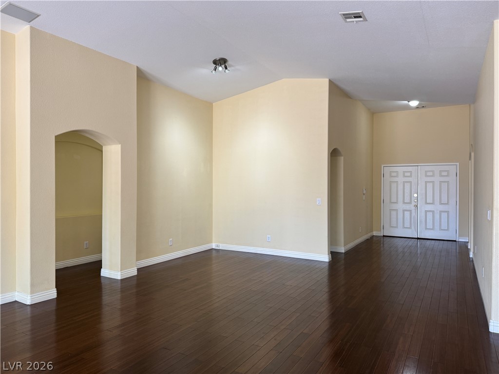 8845 Rio Grande Falls Avenue Las Vegas, NV 89178 - Photo 4 of 18