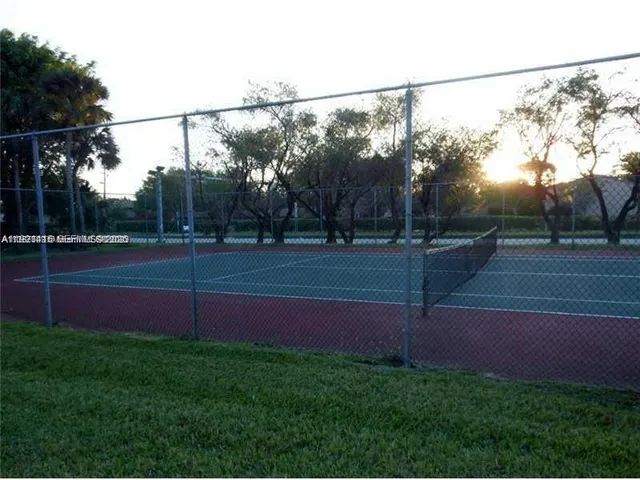 a view of a tennis court