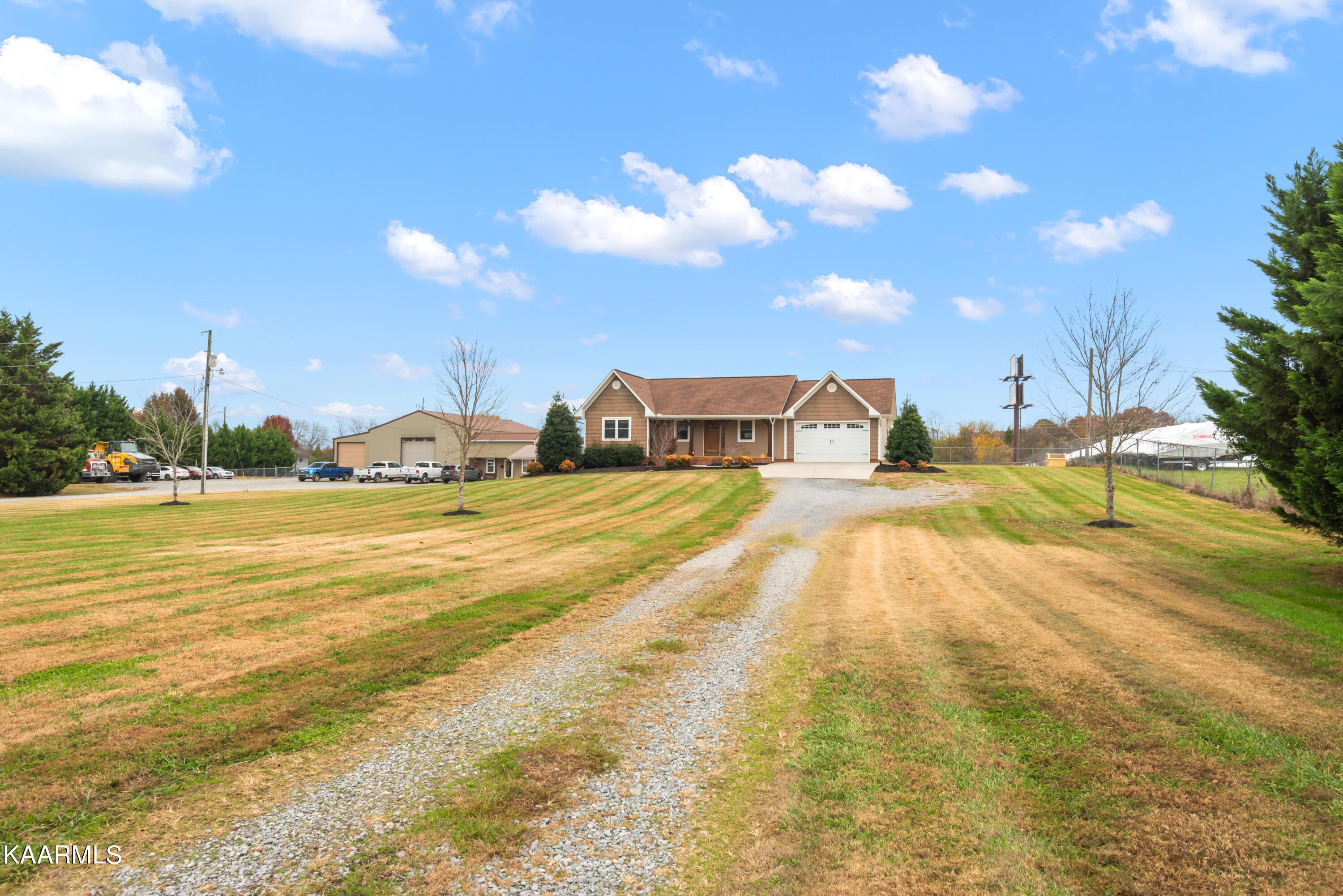 253 Pressley Road Vonore, TN 37885 - Photo 2 of 36 184AE6A2-9886-42B9-BB78-CDCFBCBD2863
