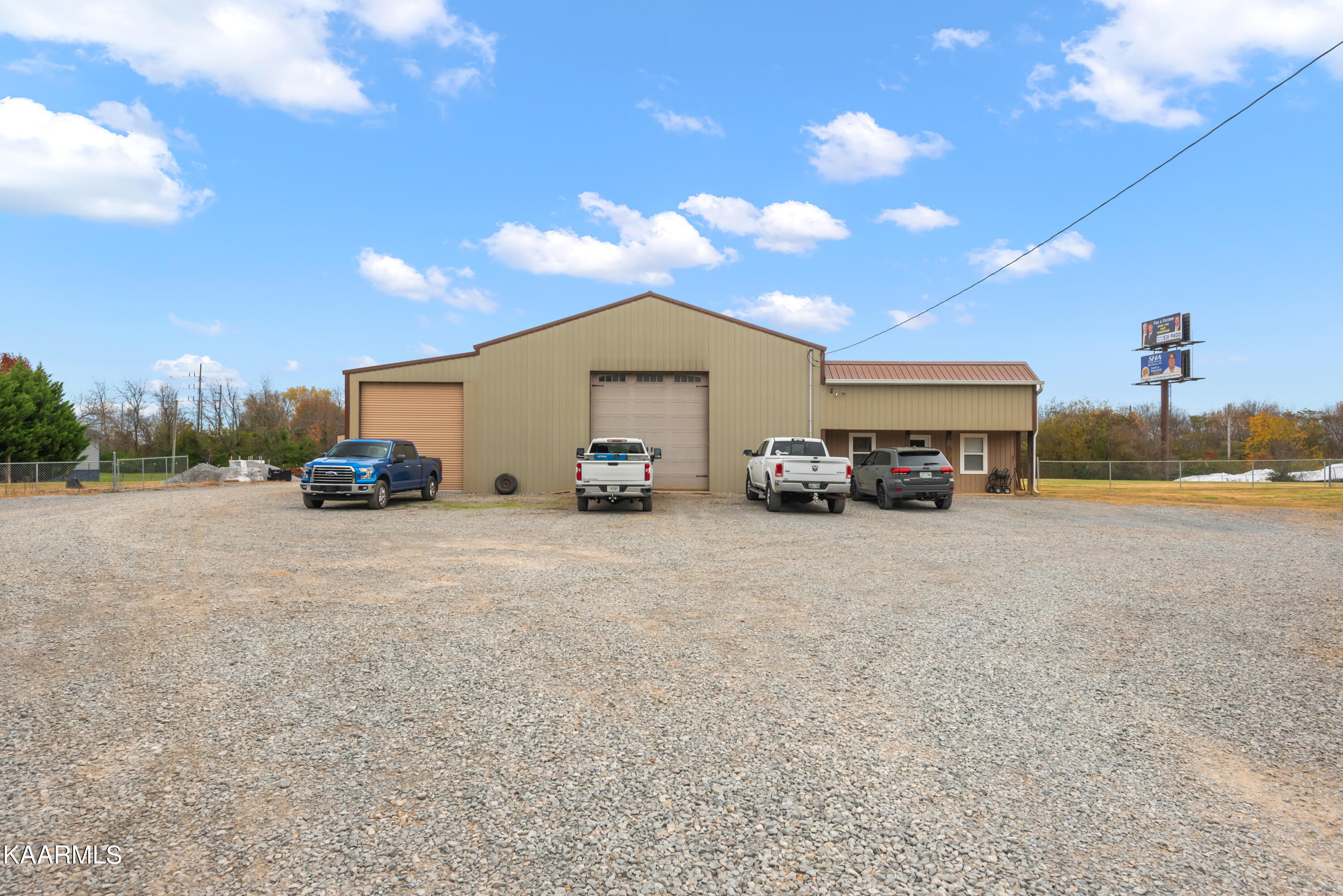 253 Pressley Road Vonore, TN 37885 - Photo 17 of 36 77F3CE99-014C-46E8-A273-B941DA1B7D39