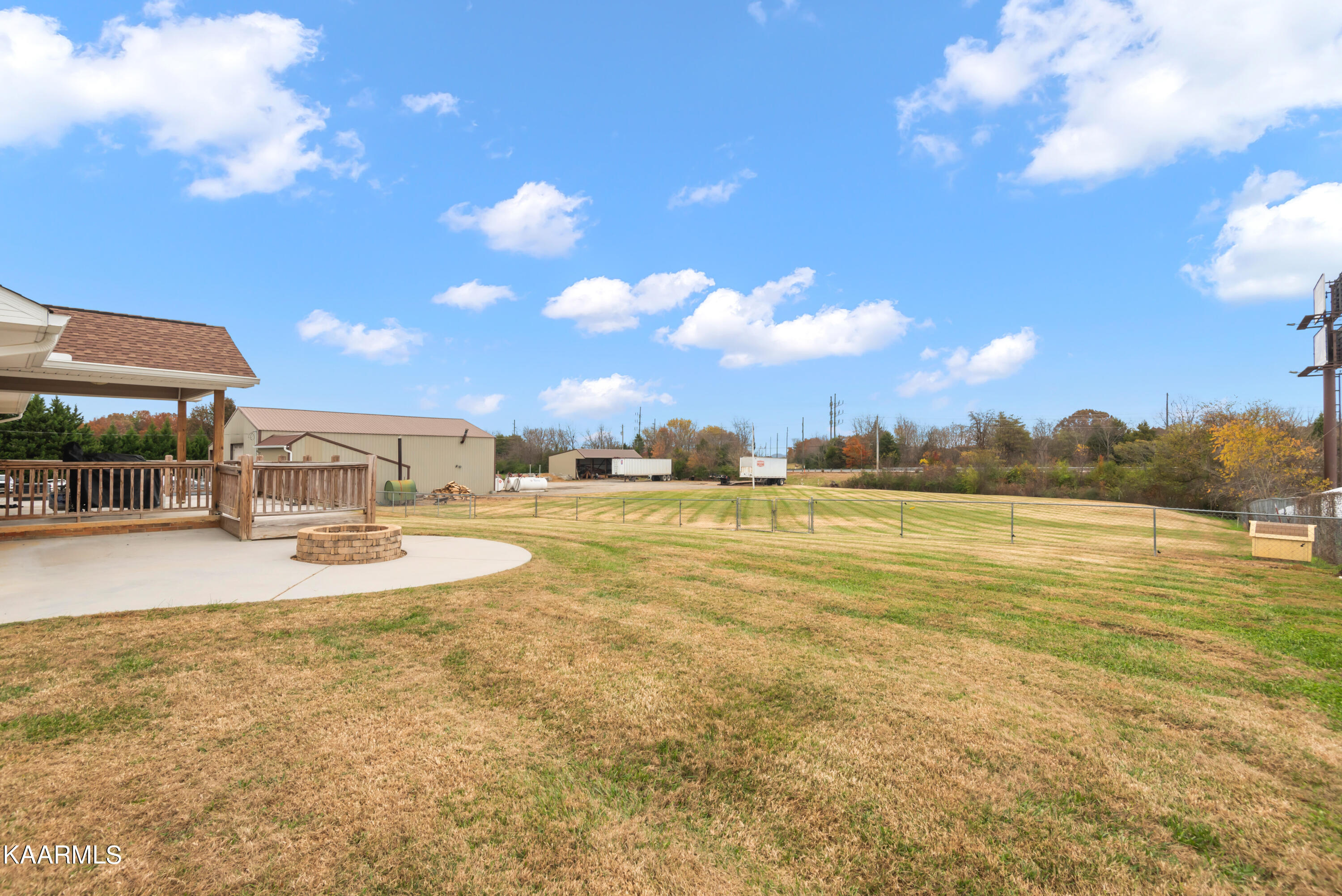 253 Pressley Road Vonore, TN 37885 - Photo 5 of 36 4B98ACF1-FA3A-4A97-B29F-C9FB4EEA0972