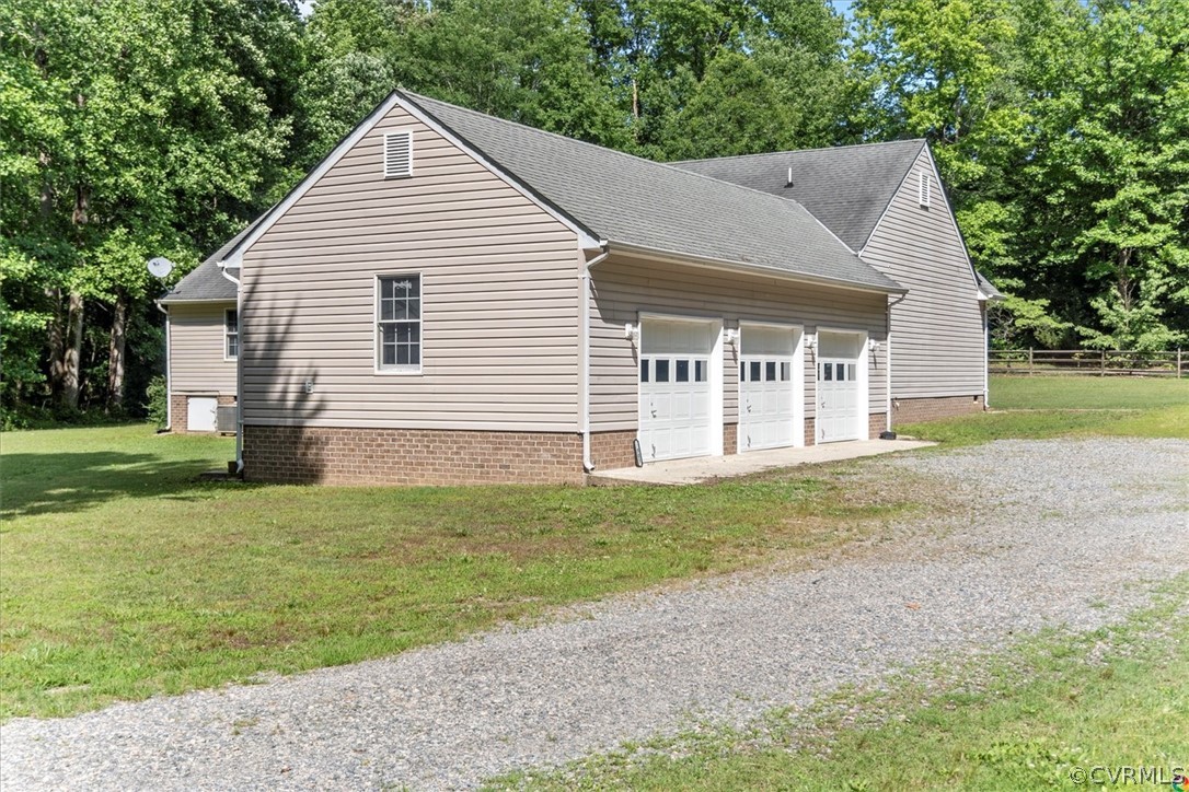 7305 Sandy Ridge Road Hopewell, VA 23860 - Photo 3 of 36 Gallery Image 3