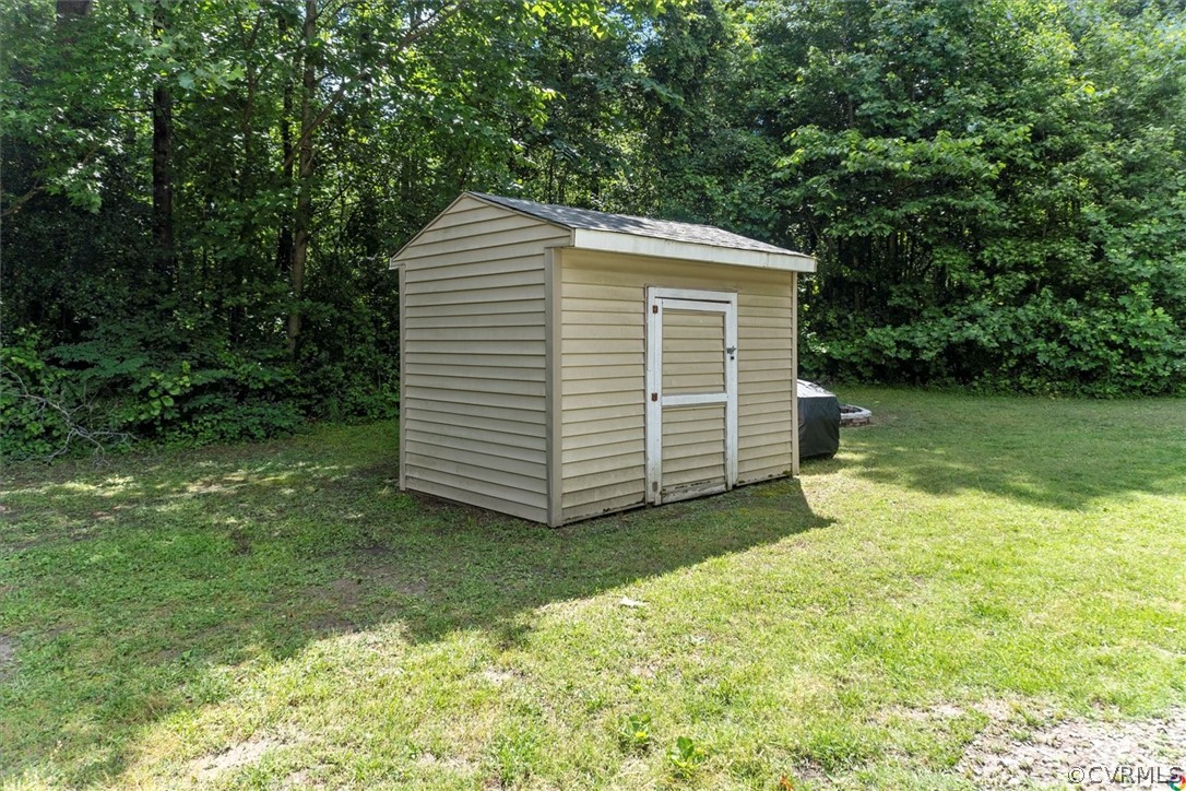 7305 Sandy Ridge Road Hopewell, VA 23860 - Photo 33 of 36 Gallery Image 33