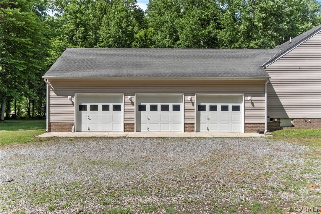 7305 Sandy Ridge Road Hopewell, VA 23860 - Photo 4 of 36 Gallery Image 4