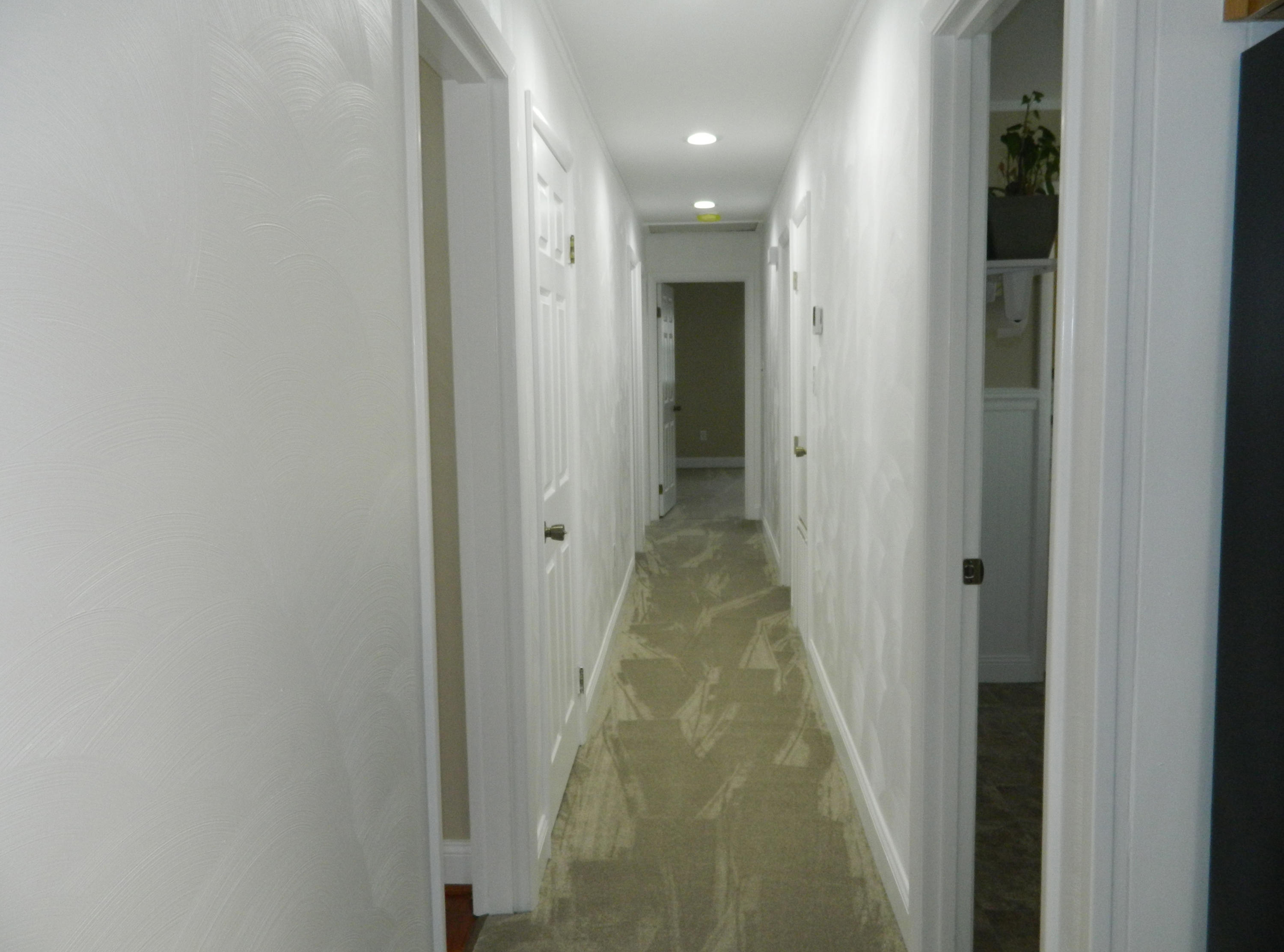 6604 Sherry Road Roanoke, VA 24019 - Photo 13 of 34 Hall