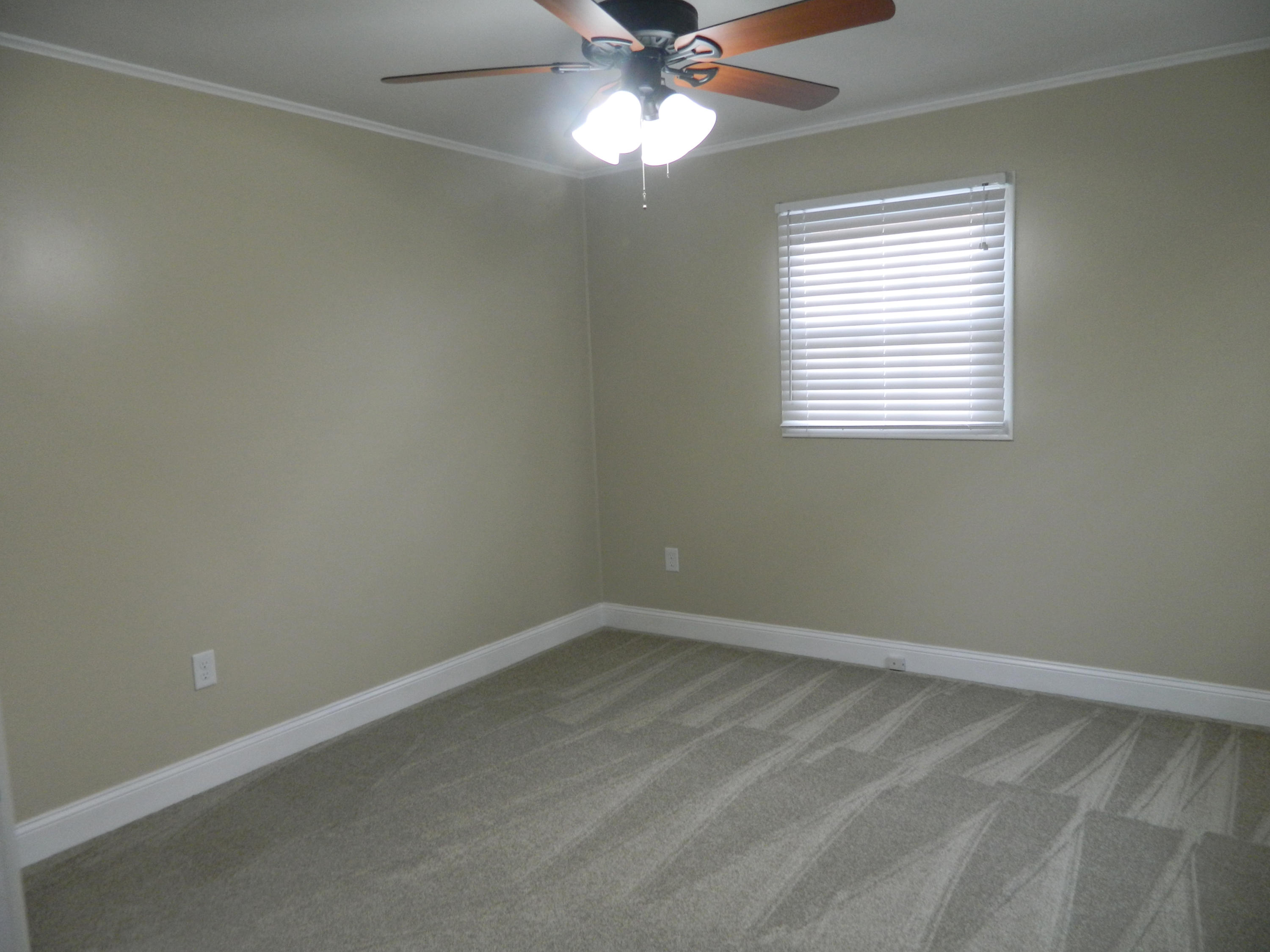 6604 Sherry Road Roanoke, VA 24019 - Photo 14 of 34 Master Bedroom