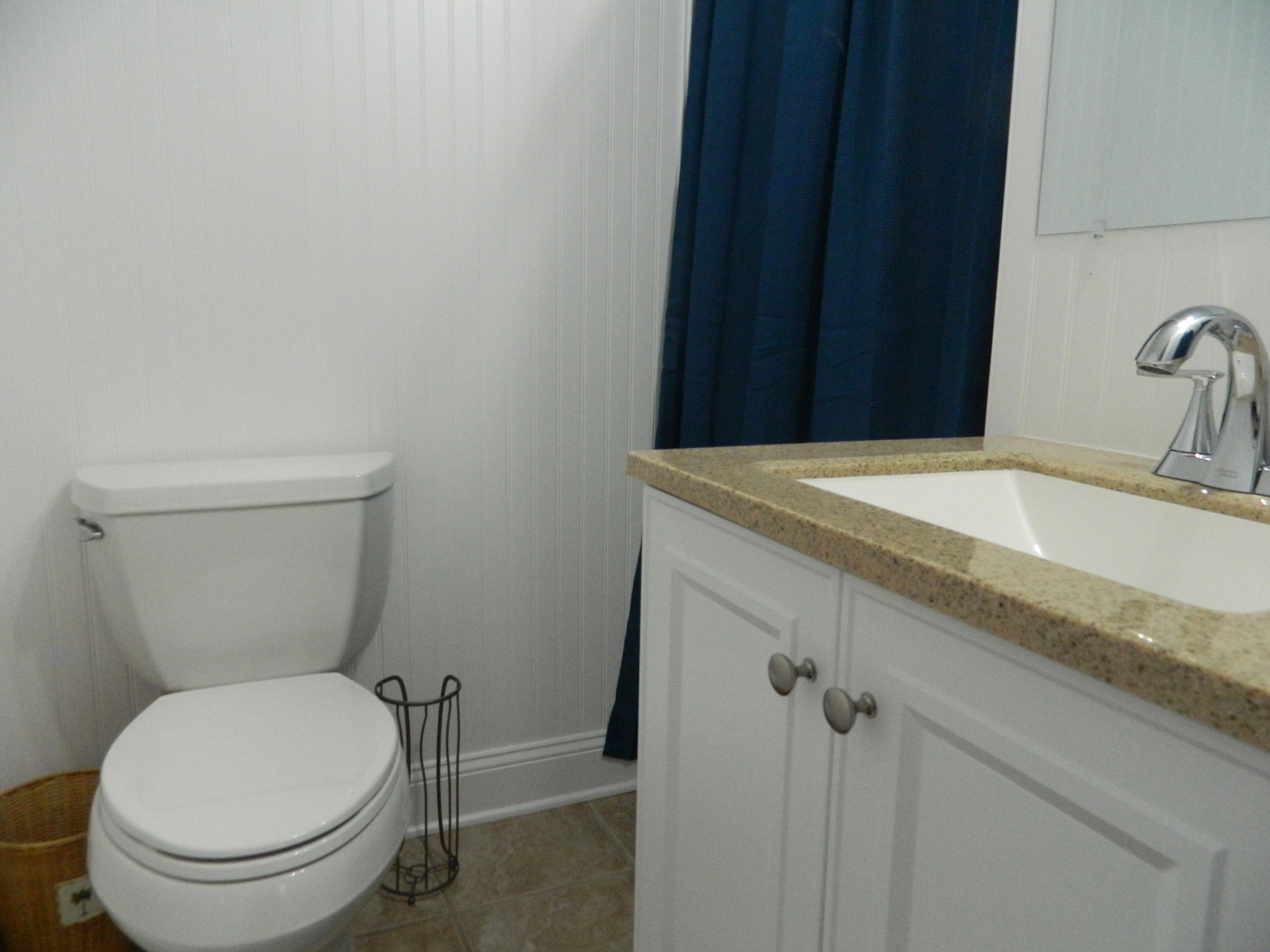 6604 Sherry Road Roanoke, VA 24019 - Photo 16 of 34 Master Bathroom