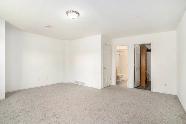 $348,000 | 11764 Deerfield Drive, Ravenna, MI 49451