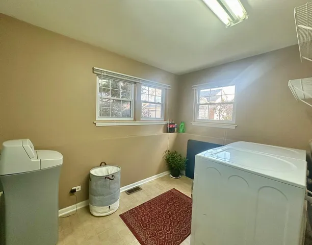 $3,450 | 612 Orrington Court, Lake Zurich, IL 60047