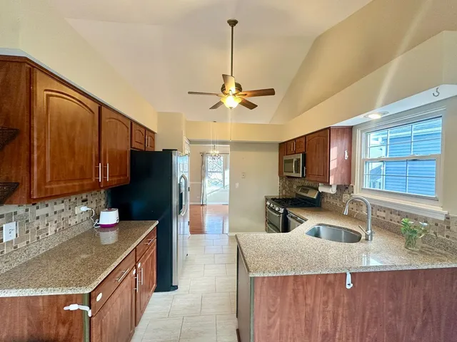 $3,450 | 612 Orrington Court, Lake Zurich, IL 60047