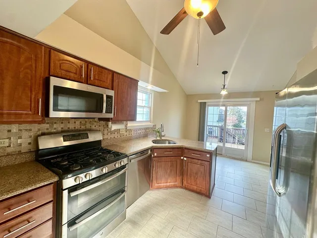 $3,450 | 612 Orrington Court, Lake Zurich, IL 60047