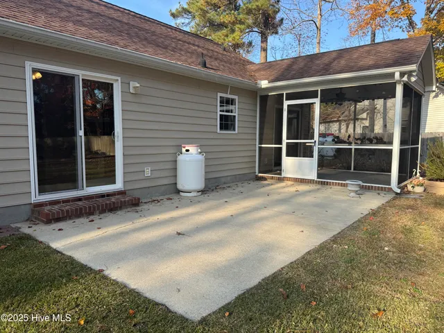 $1,755 | 308 Farina Drive, Havelock, NC 28532