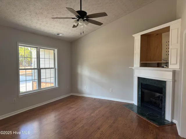 $1,755 | 308 Farina Drive, Havelock, NC 28532