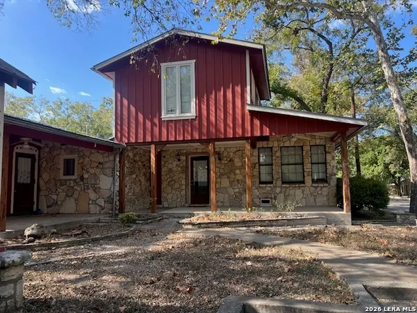 $2,200 | 402 Herff Street, Boerne, TX 78006