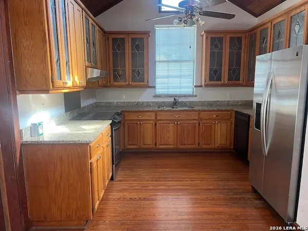 $2,200 | 402 Herff Street, Boerne, TX 78006