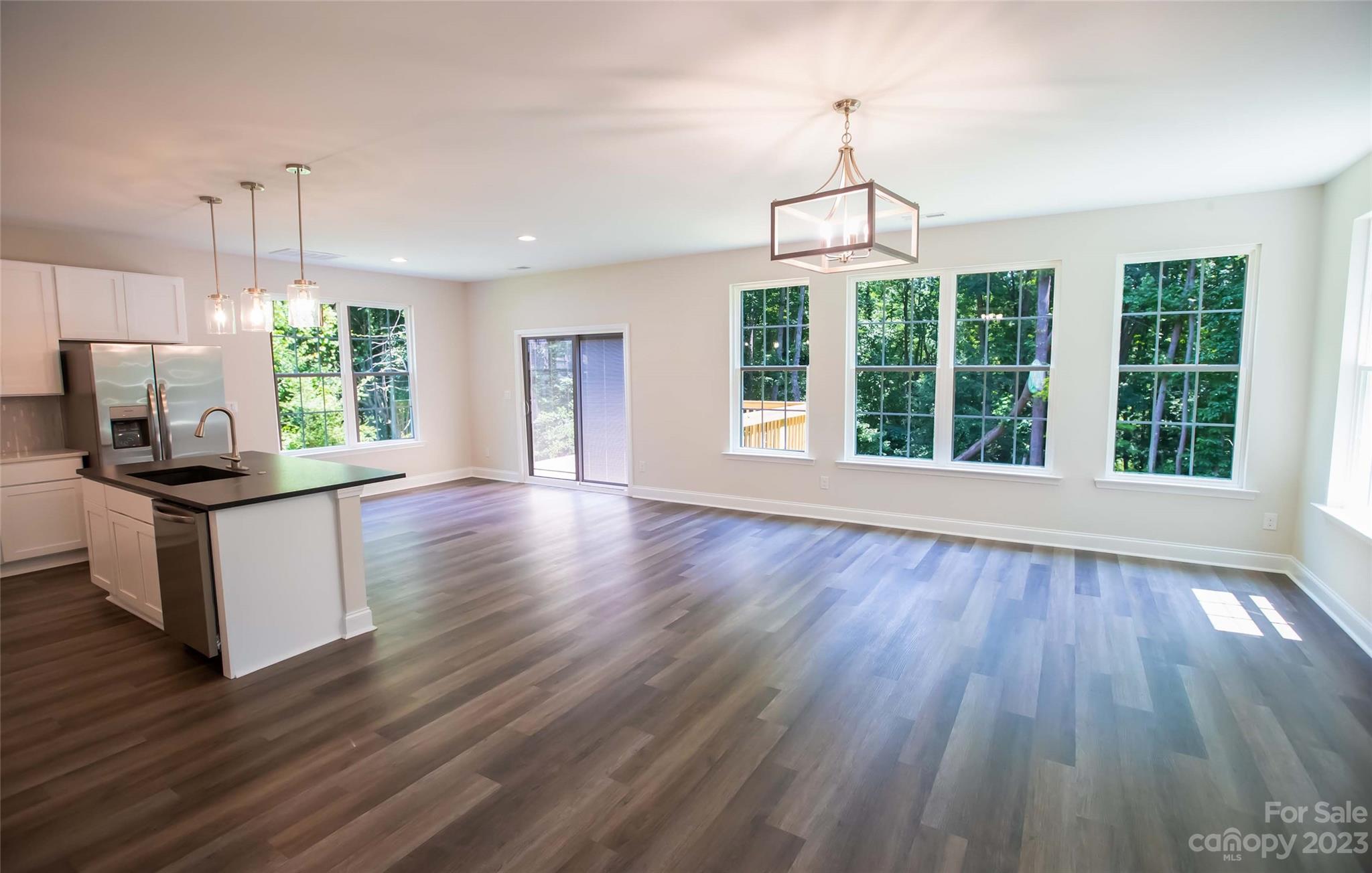 8226 Starnes Randall Road Charlotte, NC 28215 - Photo 4 of 21 Gallery Image 4