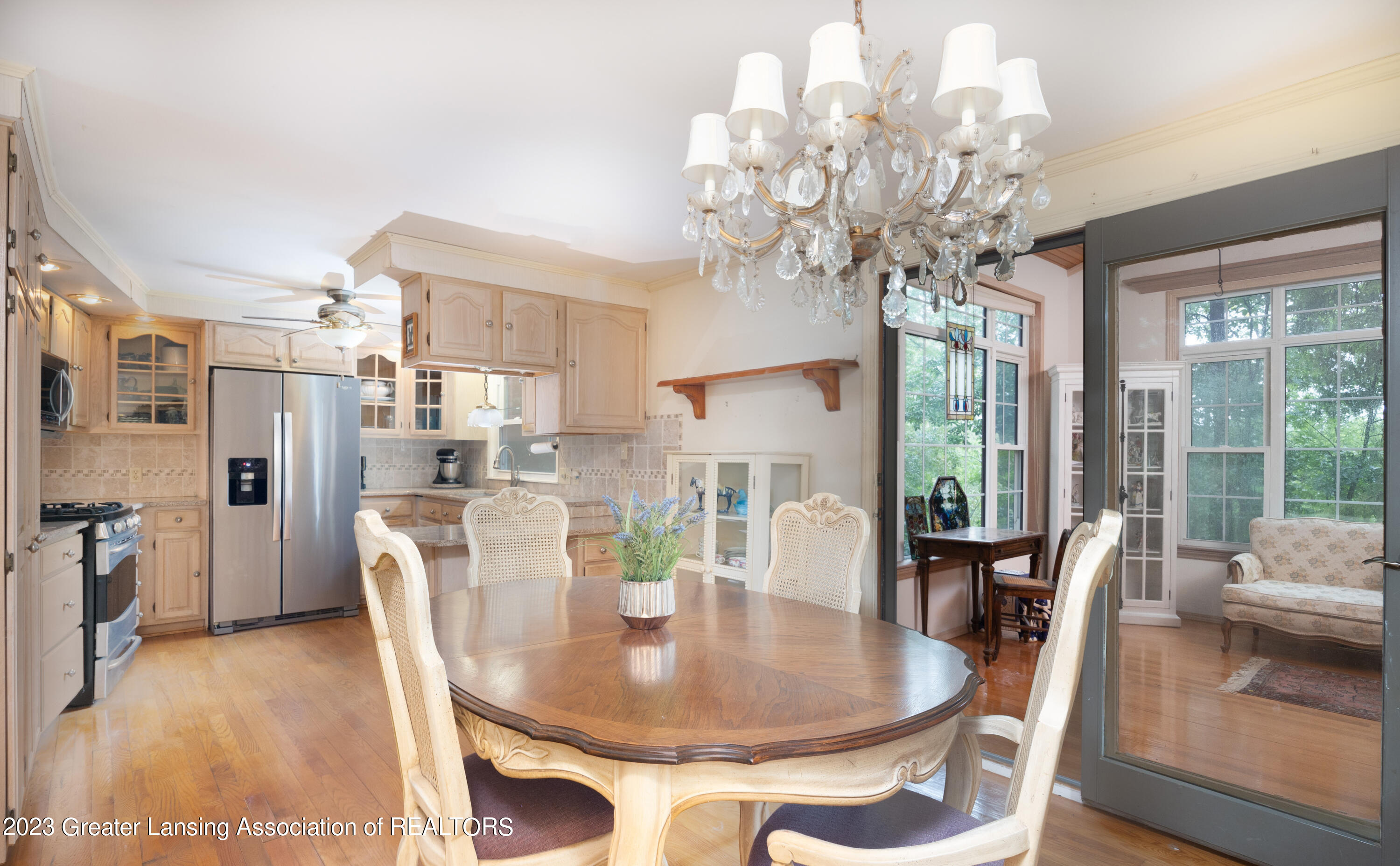 6331 North Seymour Road Owosso, MI 48867 - Photo 11 of 27 Dining Room