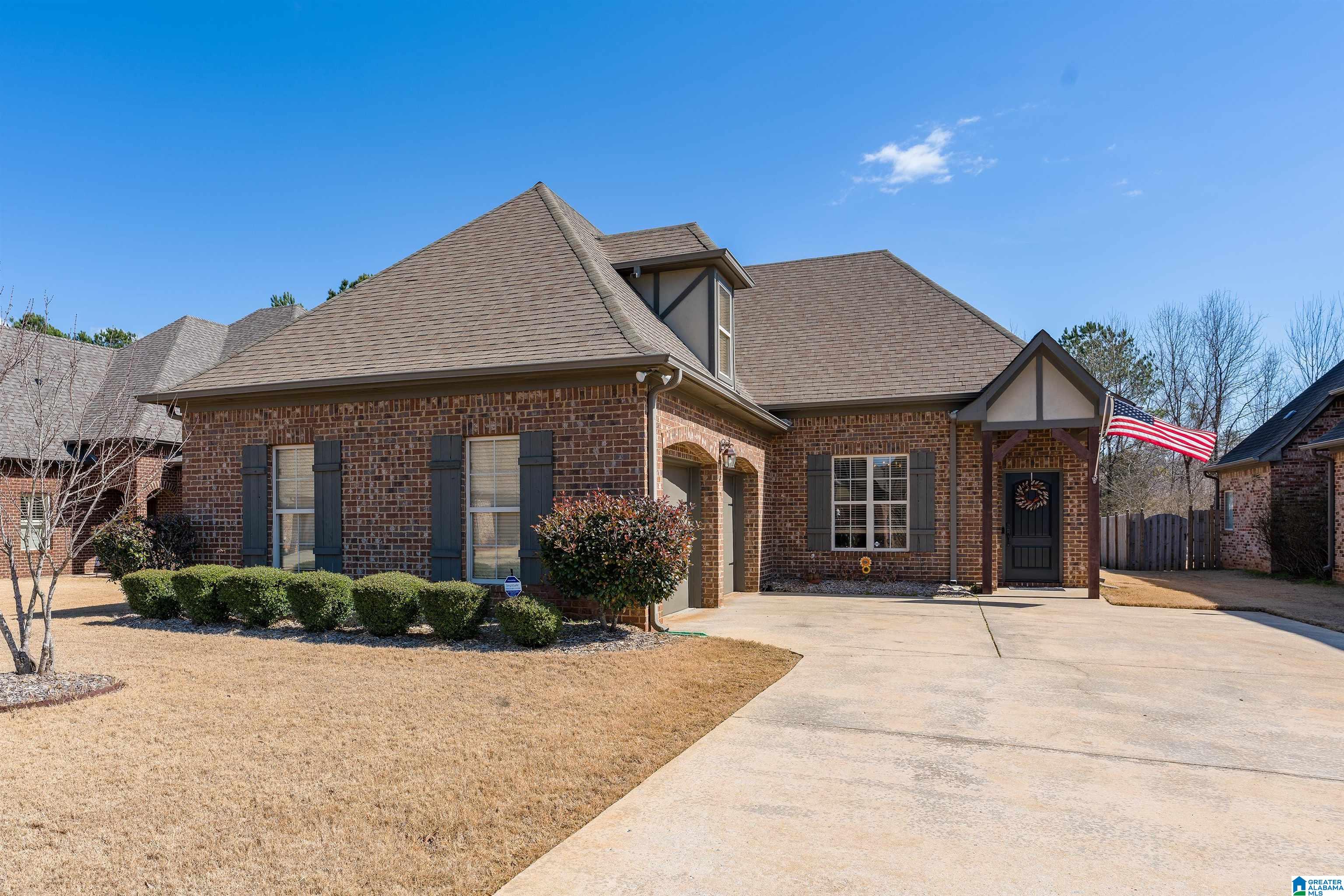 244 Lacey Avenue Alabaster, AL 35114 - Photo 2 of 30