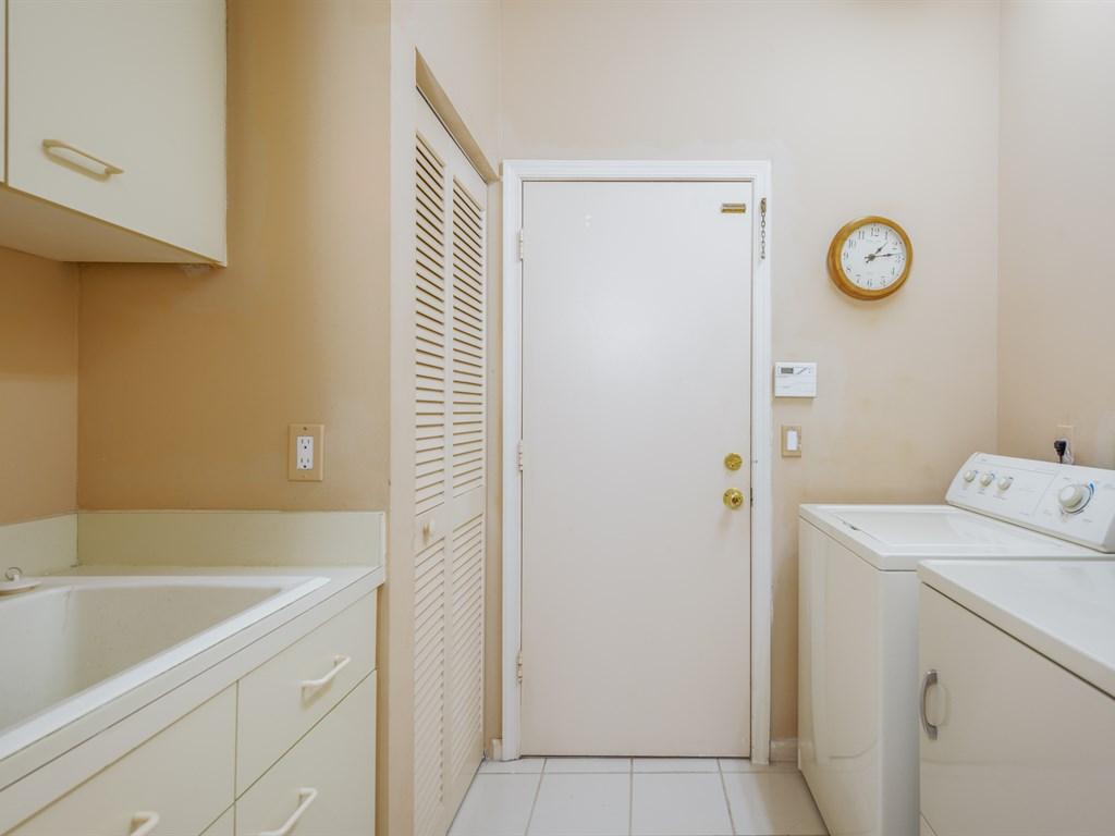 2496 Northwest 66th Drive Boca Raton, FL 33496 - Photo 14 of 19 Laundry Room