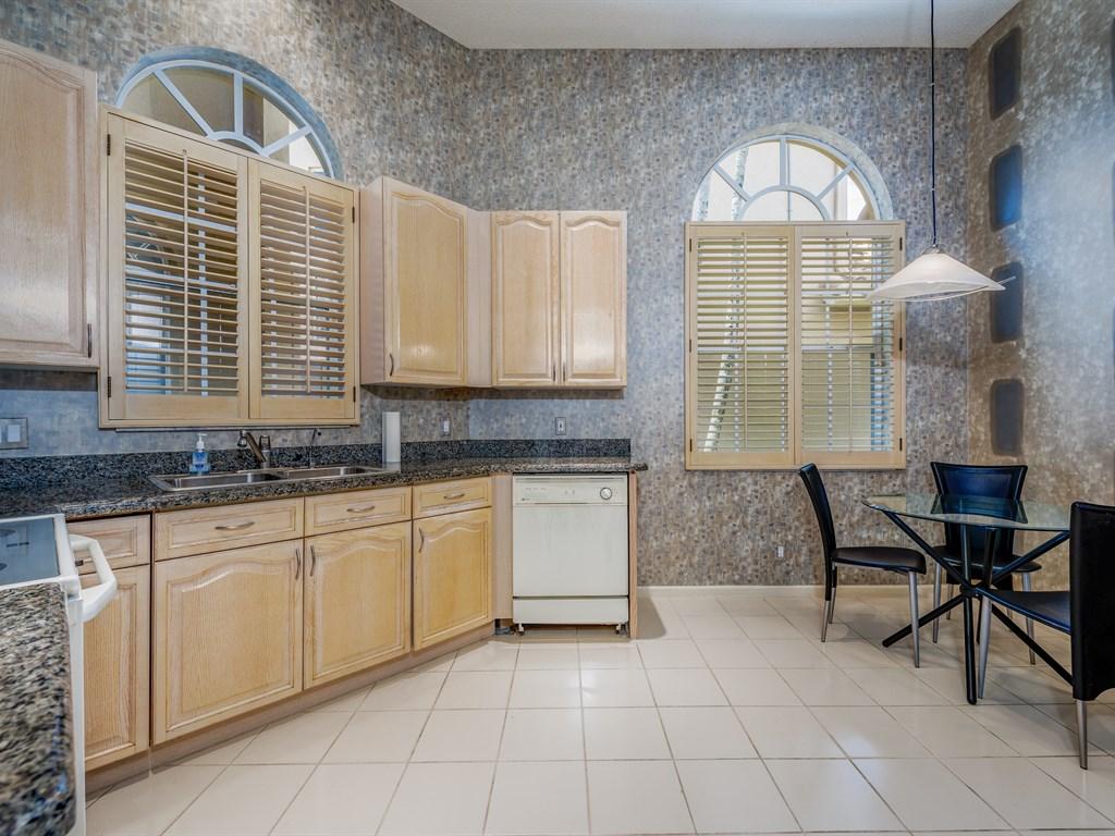 2496 Northwest 66th Drive Boca Raton, FL 33496 - Photo 7 of 19 Kitchen!