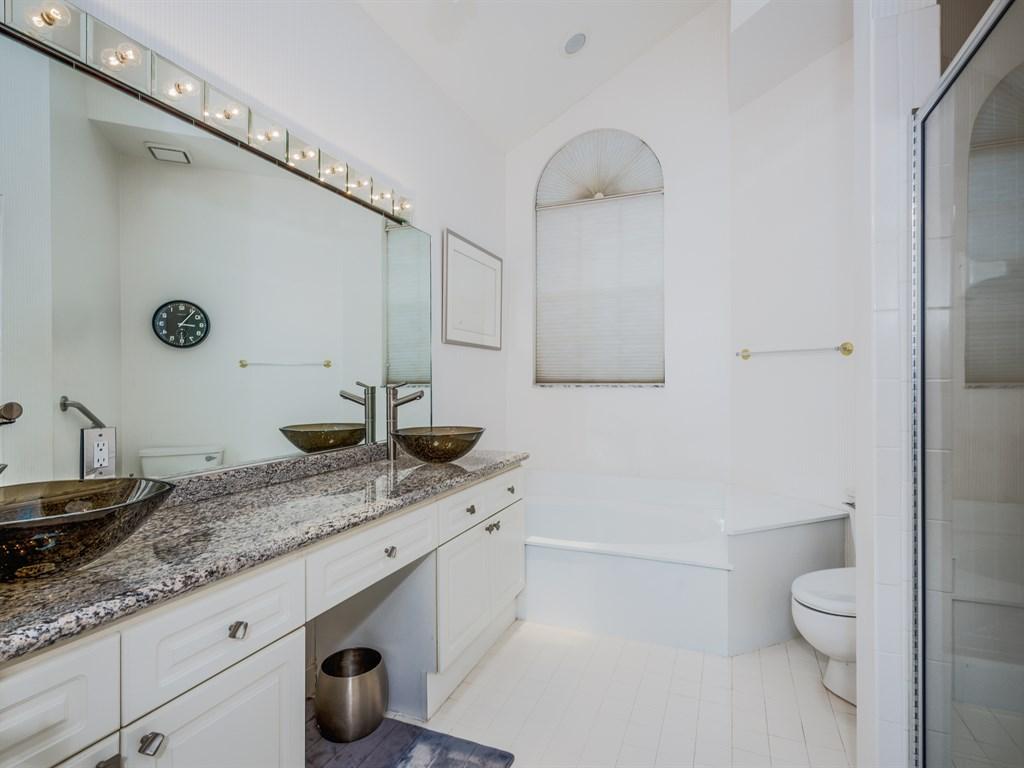 2496 Northwest 66th Drive Boca Raton, FL 33496 - Photo 10 of 19 Master Bathroom