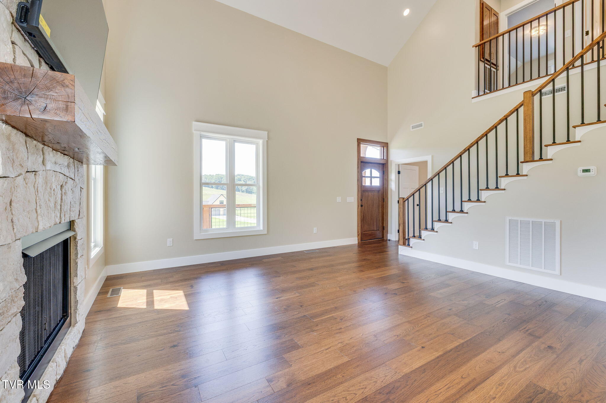 1627 Powder Branch Road Johnson City, TN 37601 - Photo 9 of 54 005