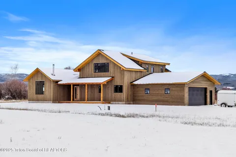 $1,875,000 | 6022 Fox Springs Drive, Victor, ID 83455