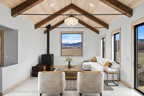 $1,875,000 | 6022 Fox Springs Drive, Victor, ID 83455