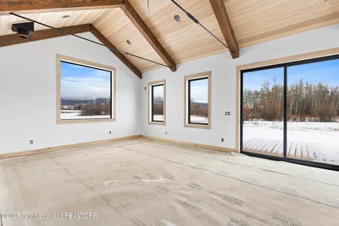 $1,875,000 | 6022 Fox Springs Drive, Victor, ID 83455